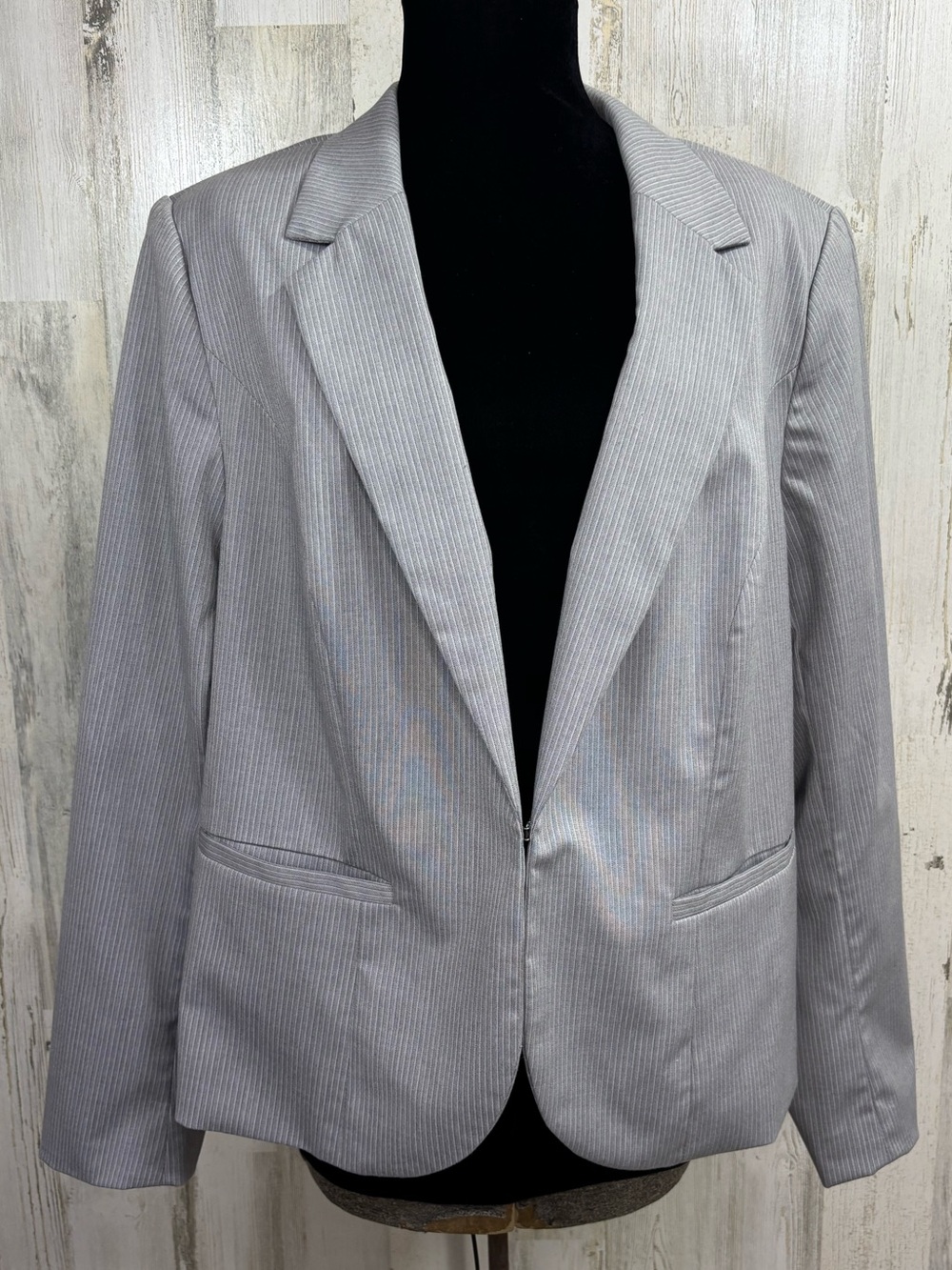 Lane Bryant‎ Light Gray Plus Size Pinstripe Blazer
